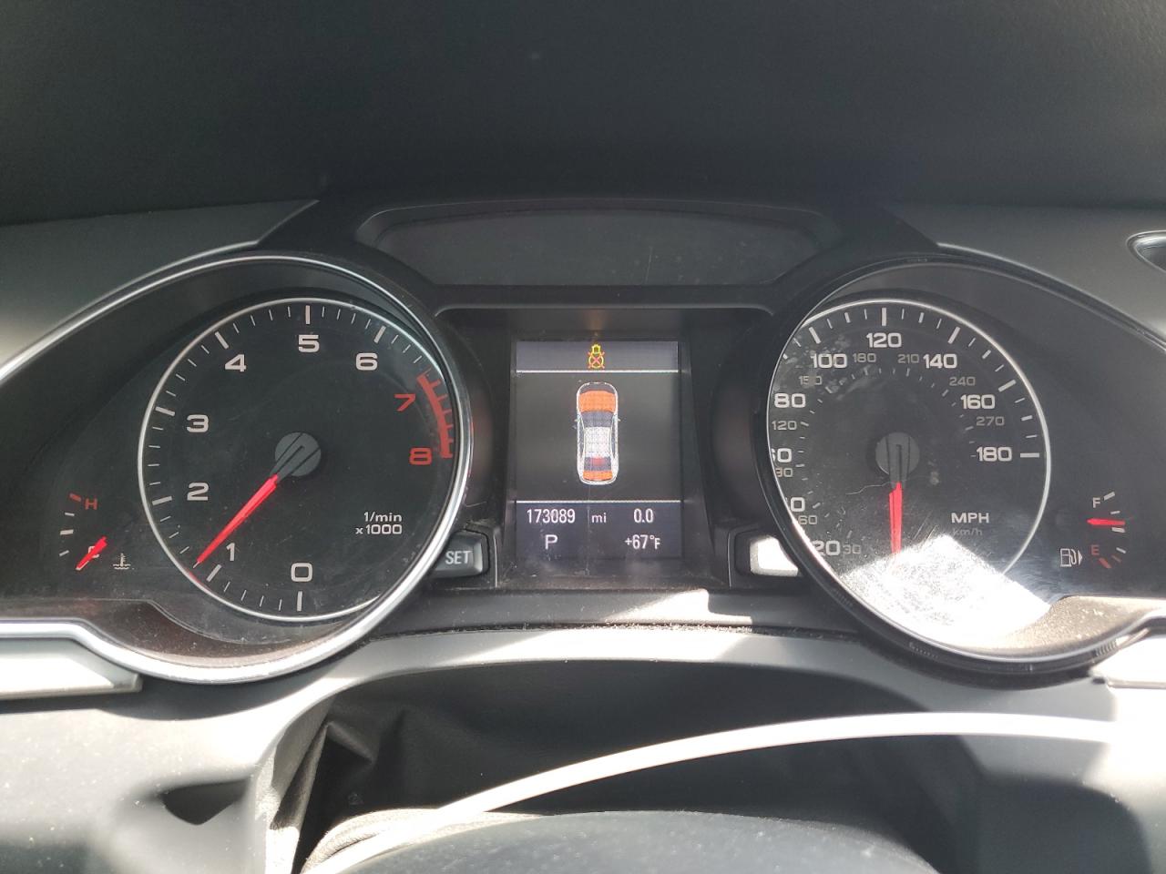 2010 Audi A5 Premium Plus VIN: WAULFAFR7AA082048 Lot: 60701175