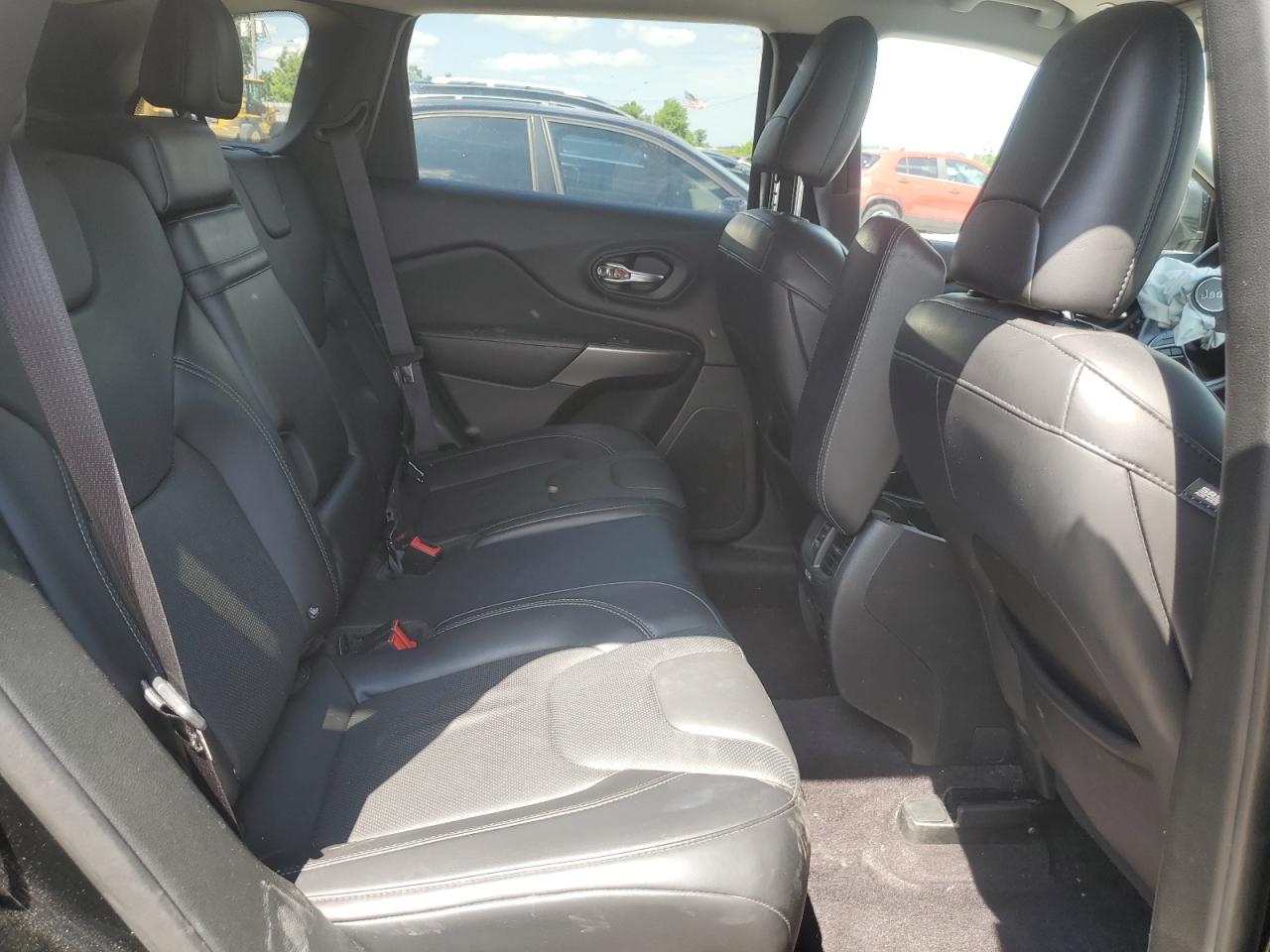 2019 Jeep Cherokee Limited VIN: 1C4PJMDN6KD123743 Lot: 62757905