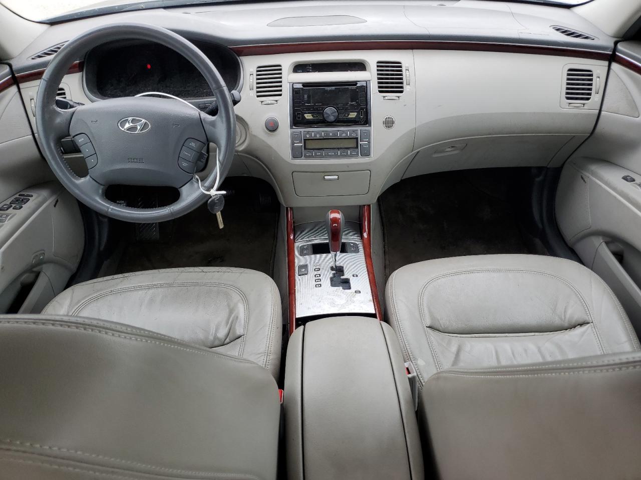 2008 Hyundai Azera Se VIN: KMHFC46F28A334309 Lot: 51693325