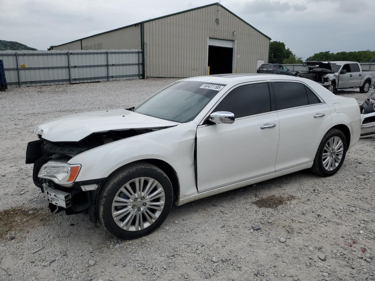 2011 Chrysler 300C for Sale in Lawrenceburg, KY - Front End