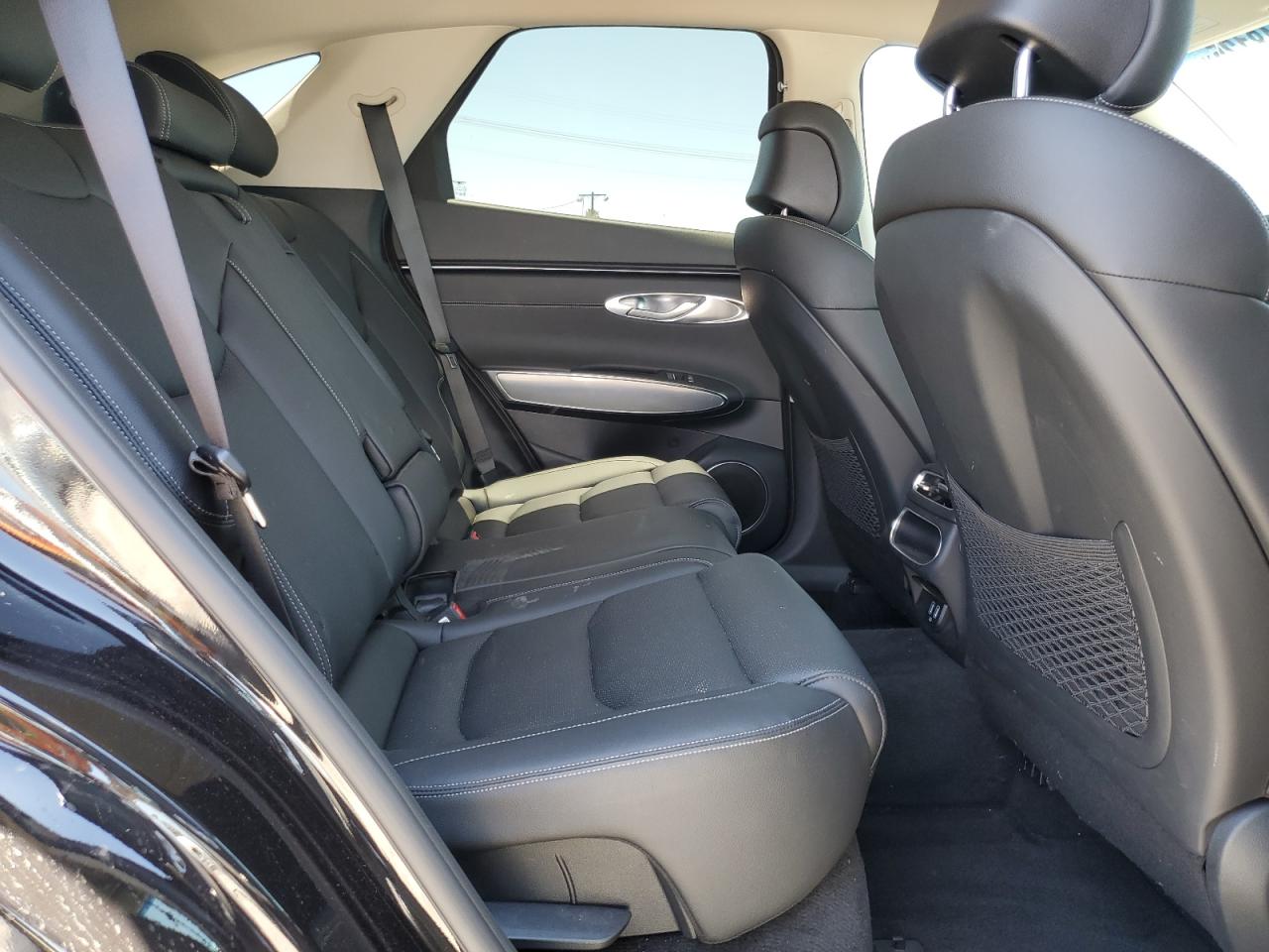 2025 Genesis Gv70 Base VIN: 5NMMADTB4SH018104 Lot: 62948125