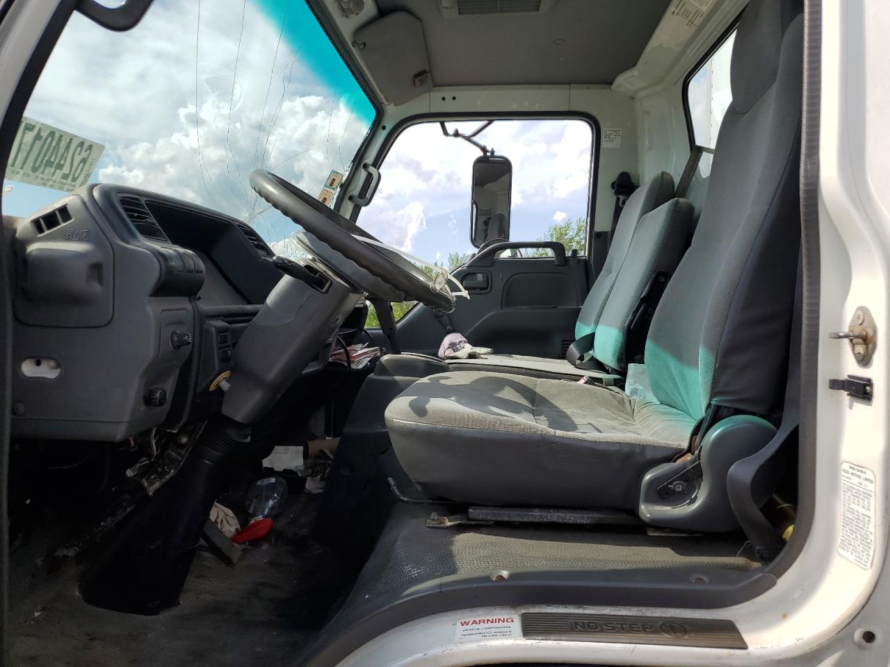 2004 Isuzu Npr VIN: JALC4B14X47000601 Lot: 62440175
