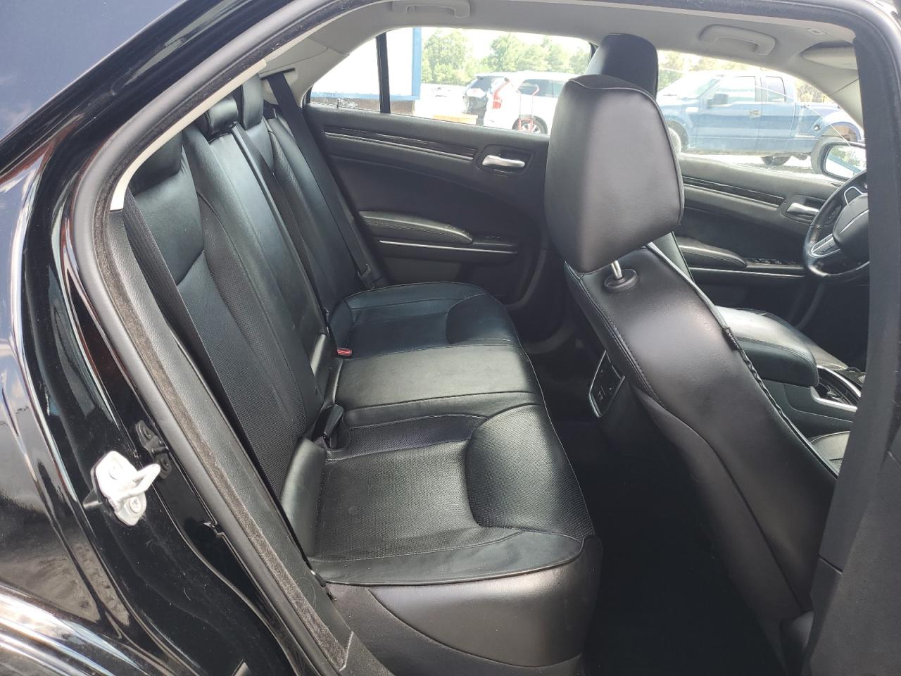 2019 Chrysler 300 Limited VIN: 2C3CCAEG1KH538855 Lot: 62732015