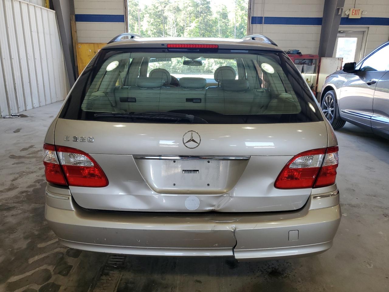 2004 Mercedes-Benz E 320 VIN: WDBUH65J14A409850 Lot: 61004355