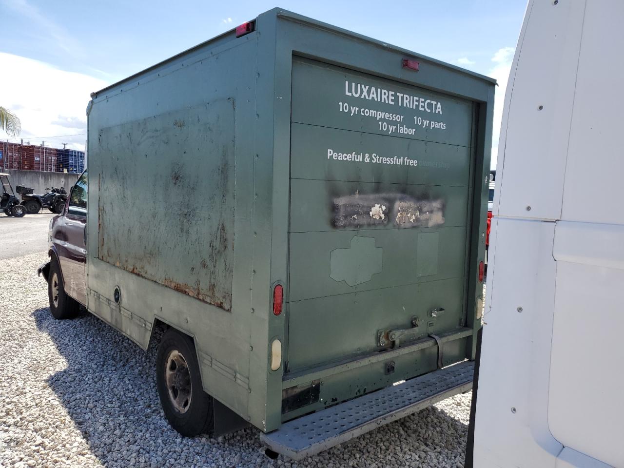 2004 GMC Savana Cutaway G3500 VIN: 1GDGG31V041901581 Lot: 60444945