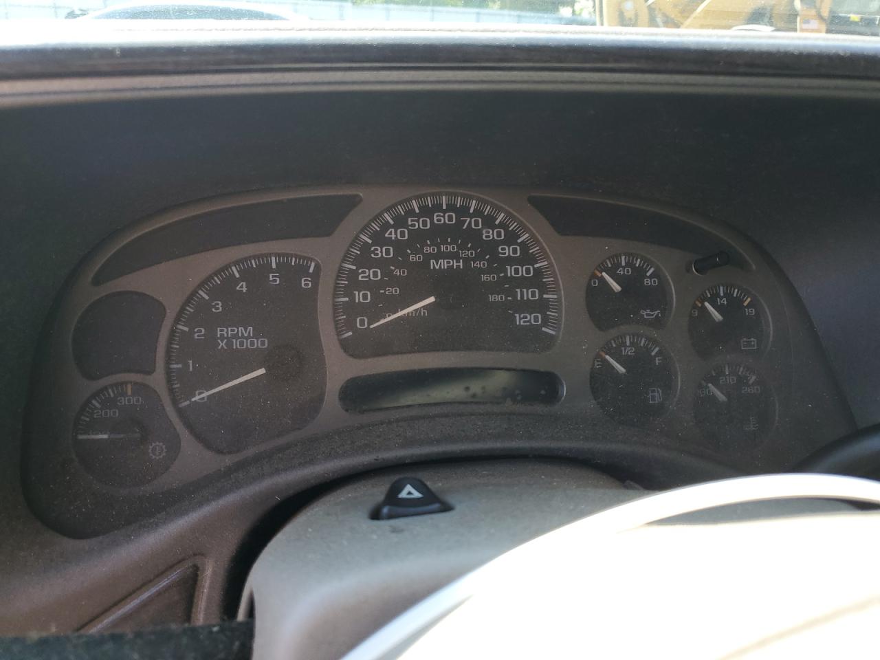 2004 GMC Yukon Denali VIN: 1GKEK63U44J129946 Lot: 63145875