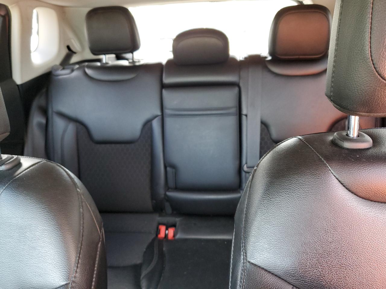 2018 Jeep Compass Latitude VIN: 3C4NJDBB1JT304175 Lot: 62950075