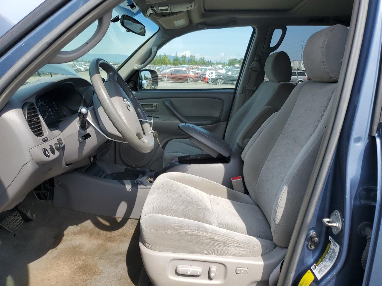 2005 Toyota Sequoia Sr5 VIN: 5TDBT44A95S238248 Lot: 62465975