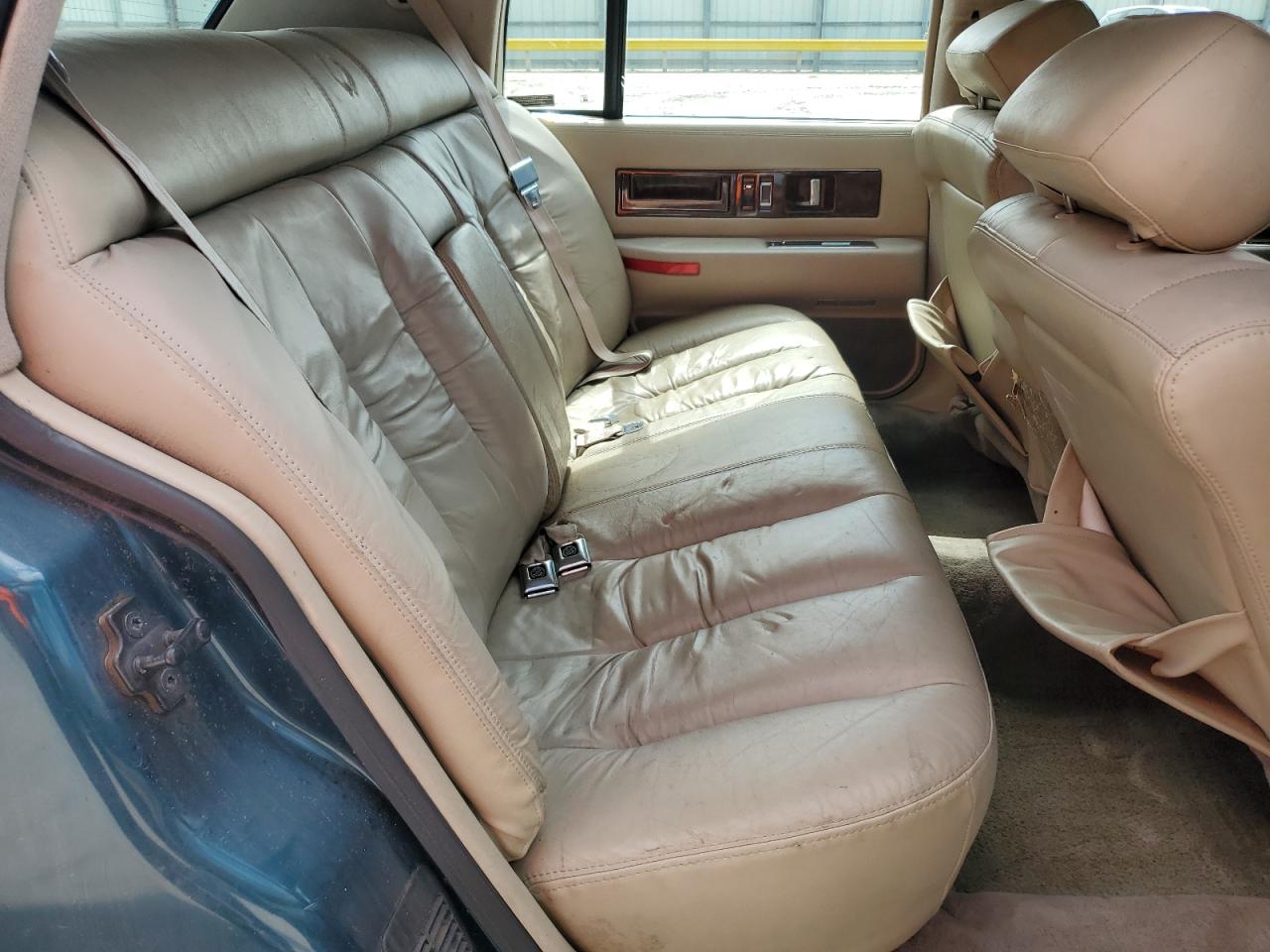 1995 Cadillac Fleetwood Base VIN: 1G6DW52P3SR704864 Lot: 62580875