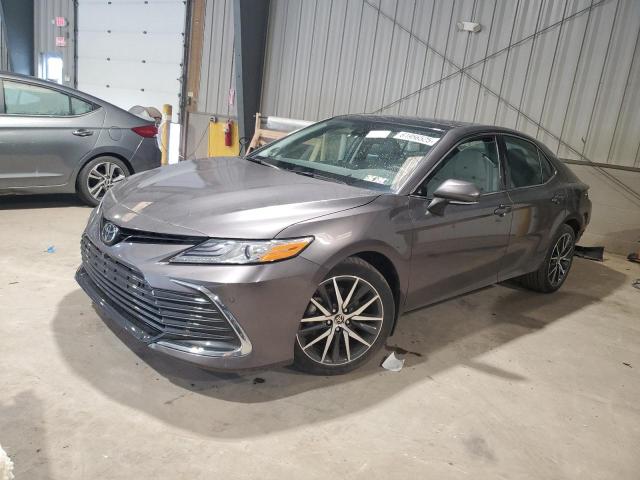 TOYOTA CAMRY XLE 2024