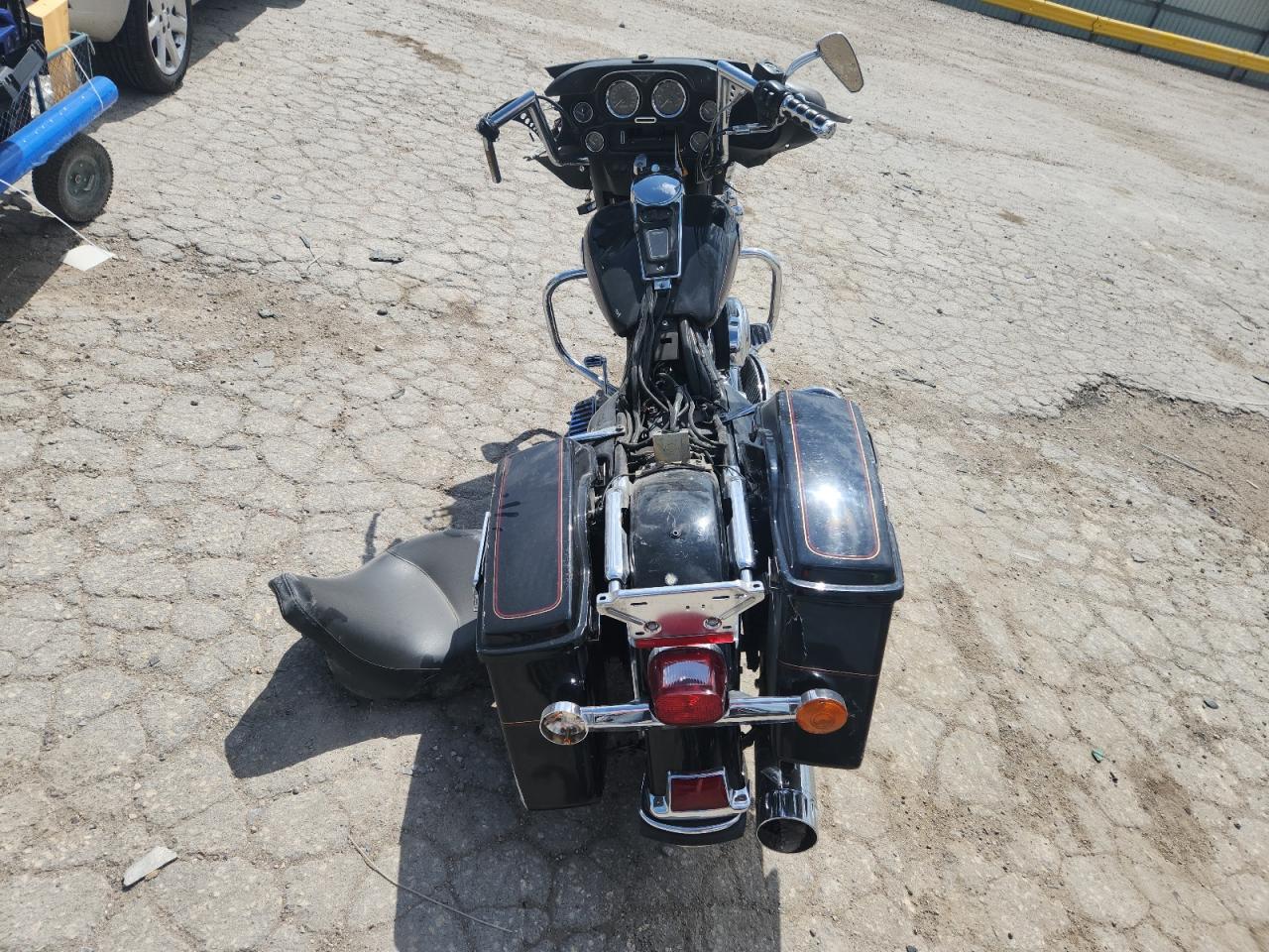 2000 Harley-Davidson Flhtcui VIN: 1HD1FCW18YY645012 Lot: 61577395