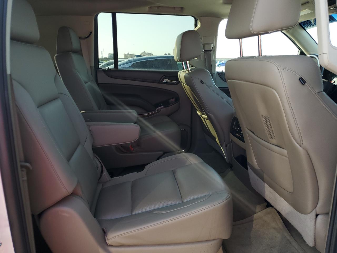 2016 Chevrolet Suburban K1500 Ltz VIN: 1GNSKJKC2GR365325 Lot: 60675685