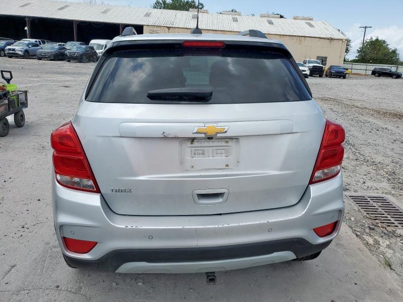  CHEVROLET TRAX 2021 Srebrny