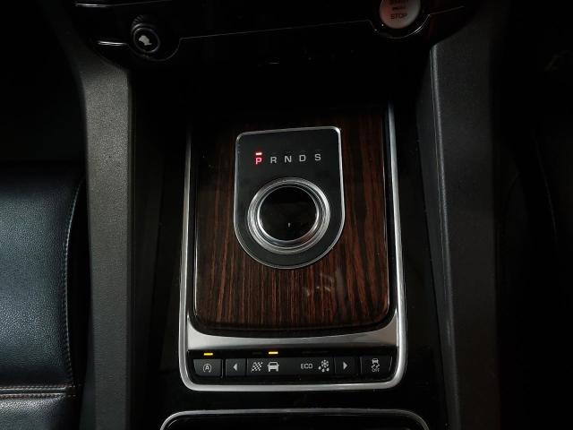 2016 JAGUAR F-PACE PRE