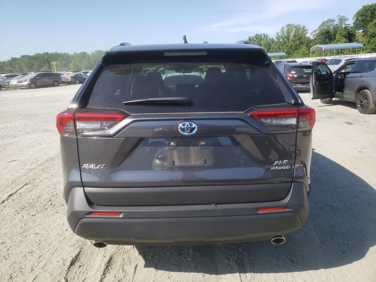 2022 Toyota Rav4 Xle Premium VIN: JTMB6RFV1ND056351 Lot: 61648465