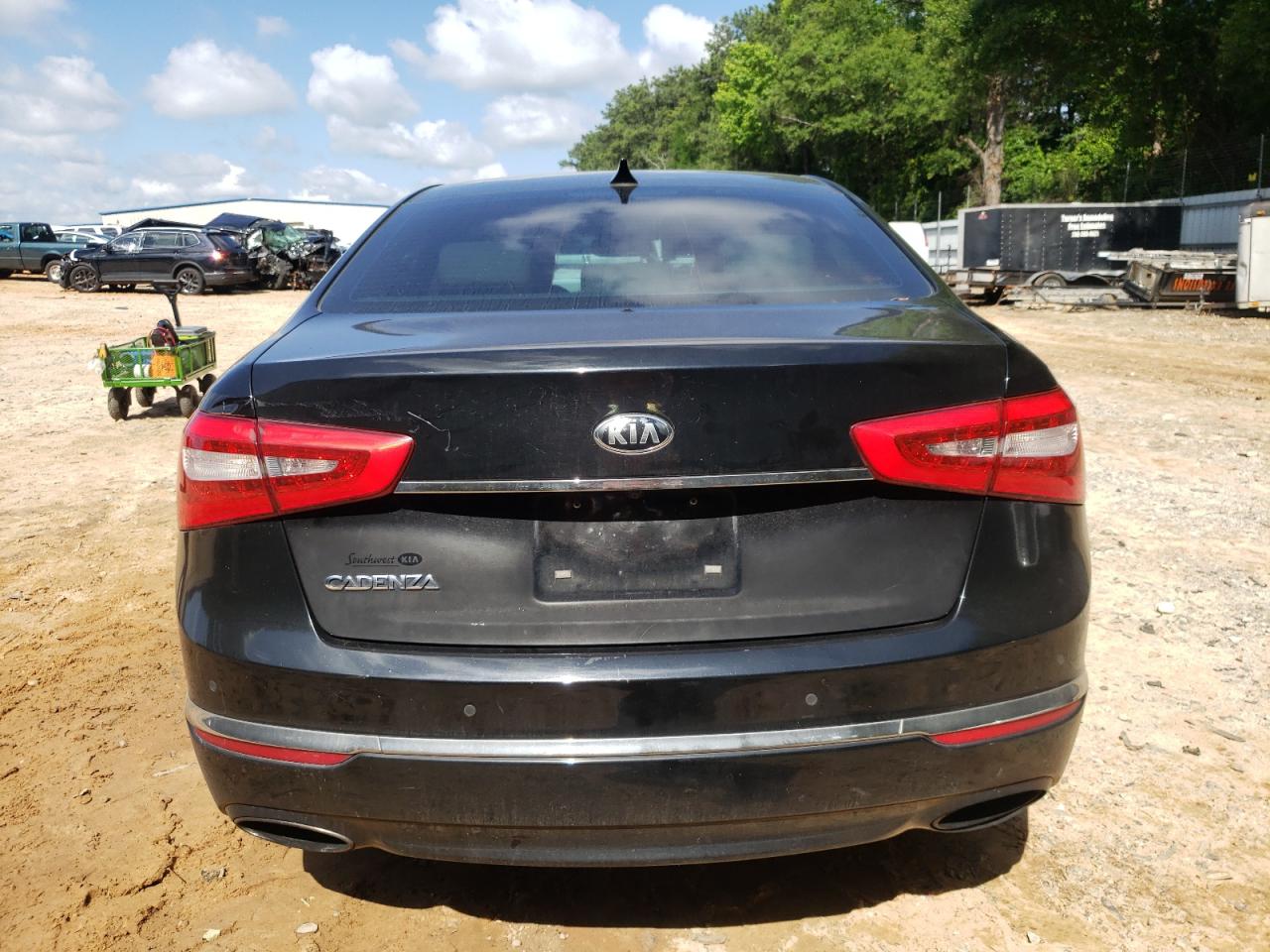 2014 Kia Cadenza Premium VIN: KNALN4D71E5165673 Lot: 59313095