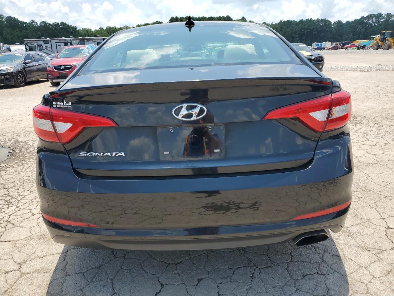 2017 Hyundai Sonata Se VIN: 5NPE24AF7HH569789 Lot: 62884305