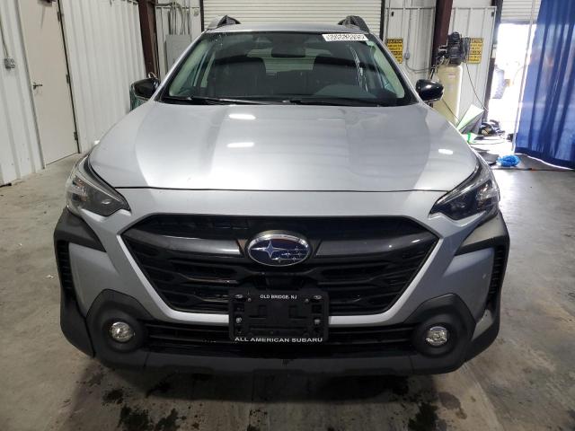  SUBARU OUTBACK 2023 Srebrny
