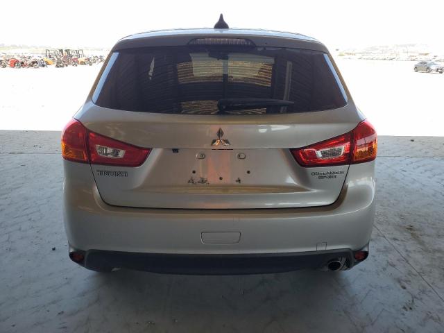  MITSUBISHI OUTLANDER 2015 Silver