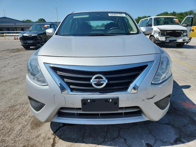  NISSAN VERSA 2017 Silver