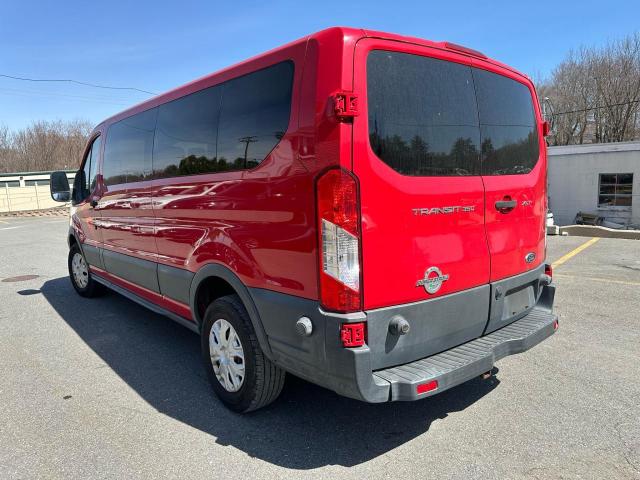 Minivans FORD TRANSIT 2015 Red