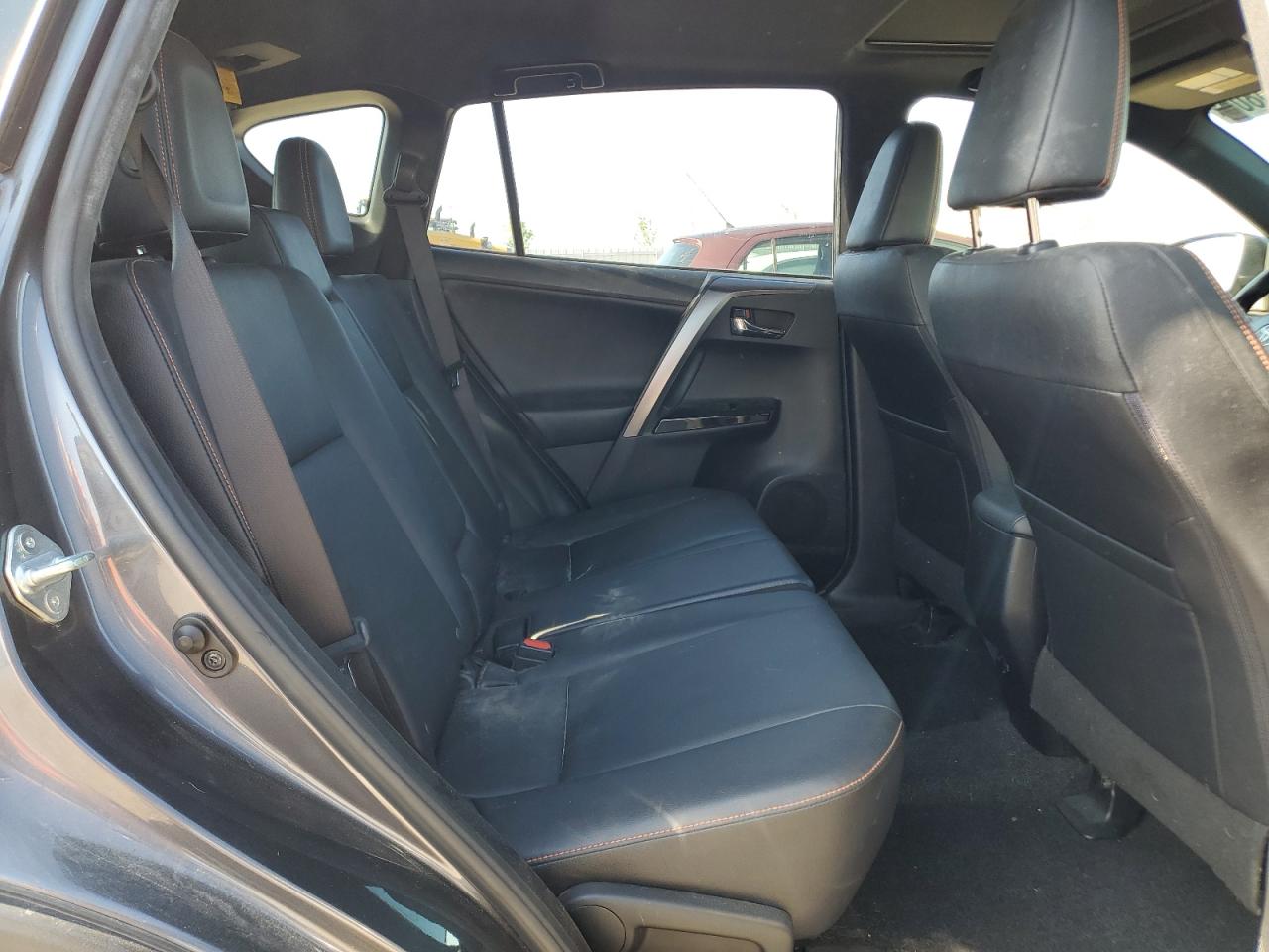 TOYOTA RAV4 2016 VIN JTMJFREV0GD178120 zdjęcie 11