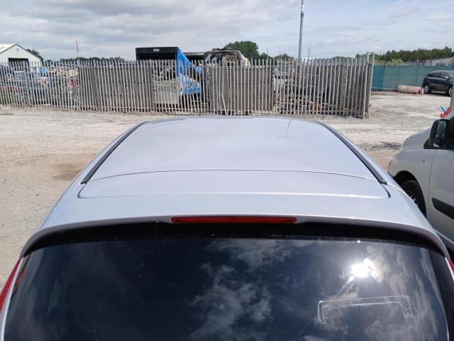2011 FORD FIESTA TIT
