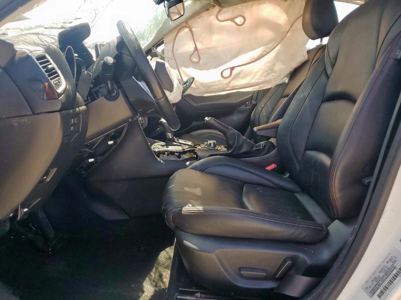  MAZDA 3 2016 Biały