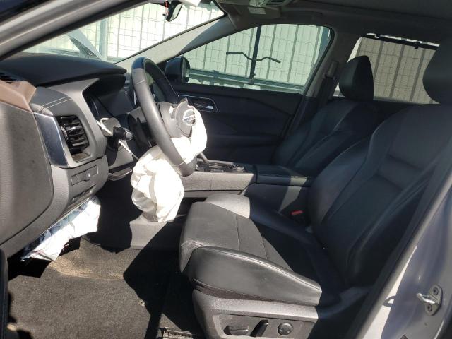  NISSAN ROGUE 2021 Srebrny