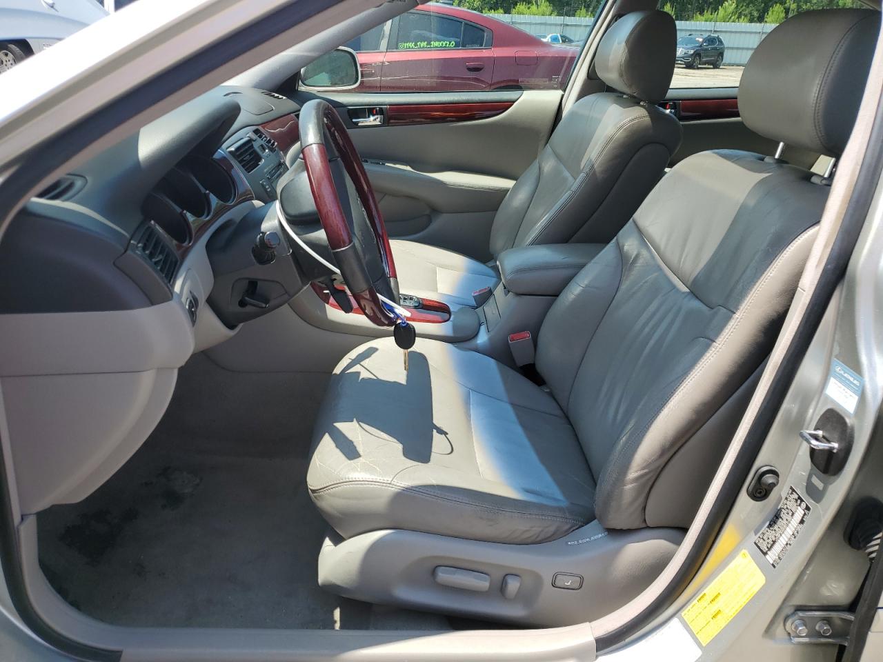 2003 Lexus Es 300 VIN: JTHBF30G530131580 Lot: 62424355