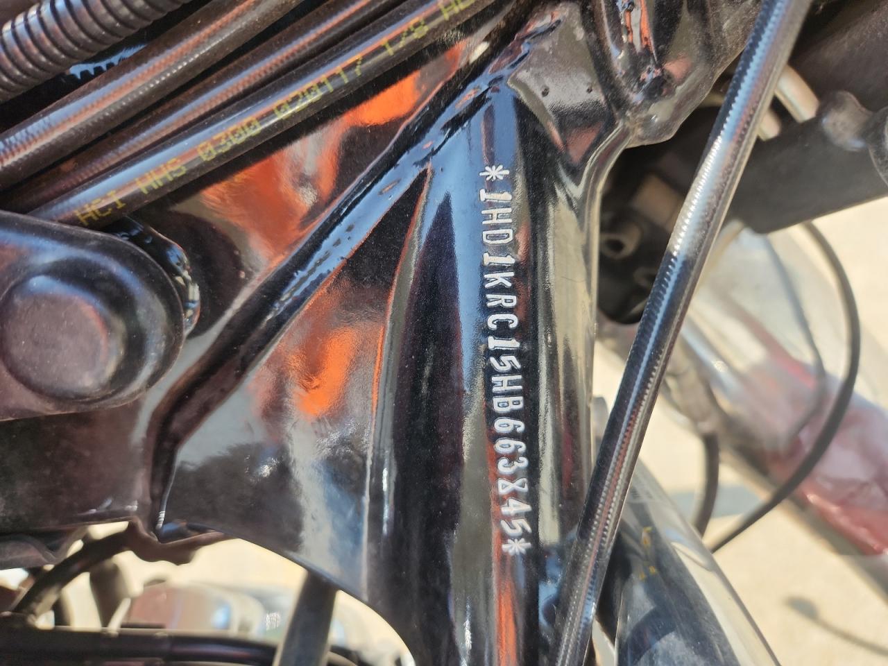 2017 Harley-Davidson Flhxs Street Glide Special VIN: 1HD1KRC15HB663845 Lot: 59187365