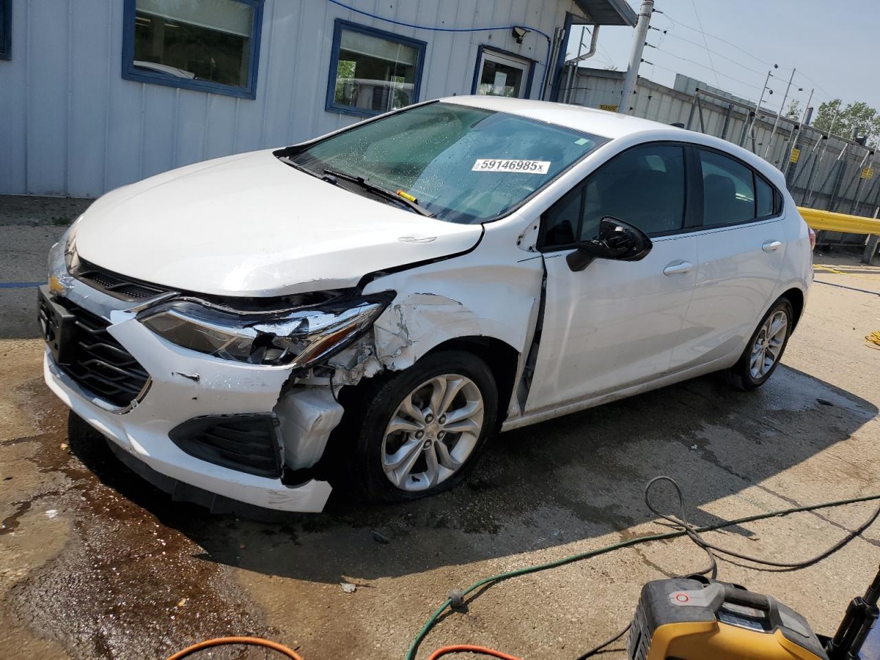 2019 Chevrolet Cruze Ls for Sale in Pekin, IL - Front End