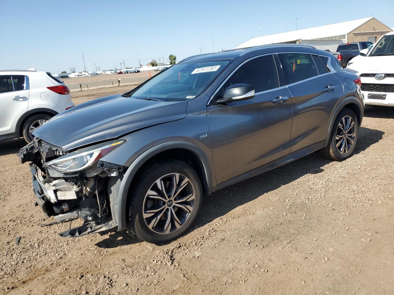 INFINITI QX30 2017 VIN SJKCH5CR9HA015225