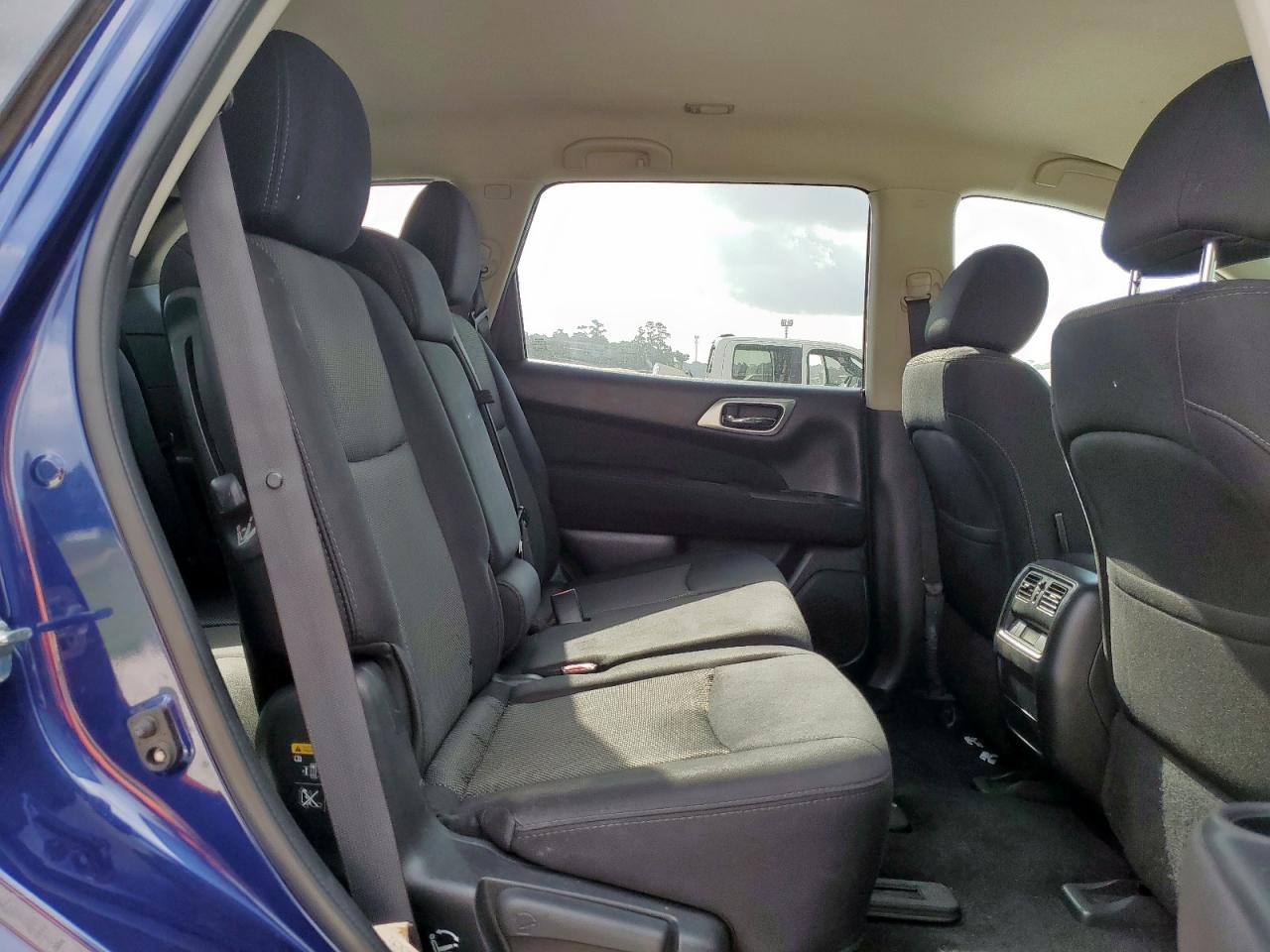 2017 Nissan Pathfinder S VIN: 5N1DR2MN8HC695066 Lot: 60528905