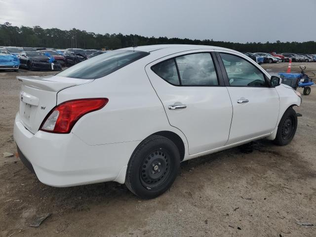  NISSAN VERSA 2017 Biały