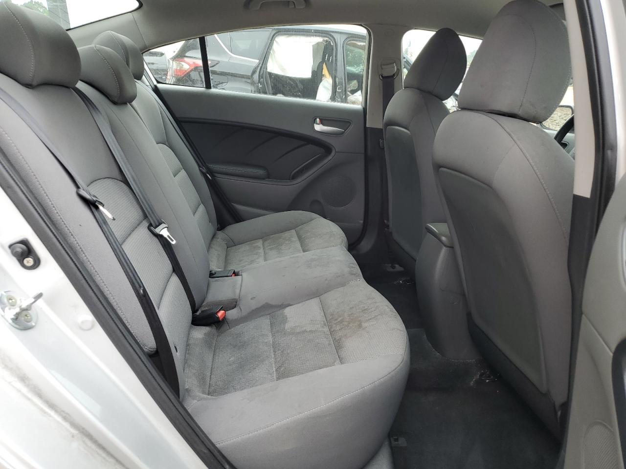 2017 Kia Forte Lx VIN: 3KPFK4A75HE058275 Lot: 61839015