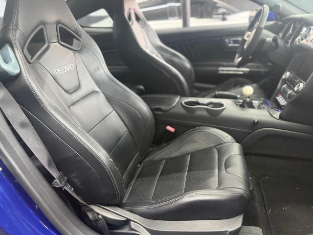Coupet FORD MUSTANG 2015 Granatowy