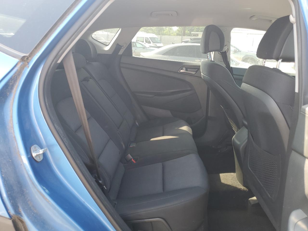 HYUNDAI TUCSON 2018 VIN KM8J3CA49JU699732 photo 10