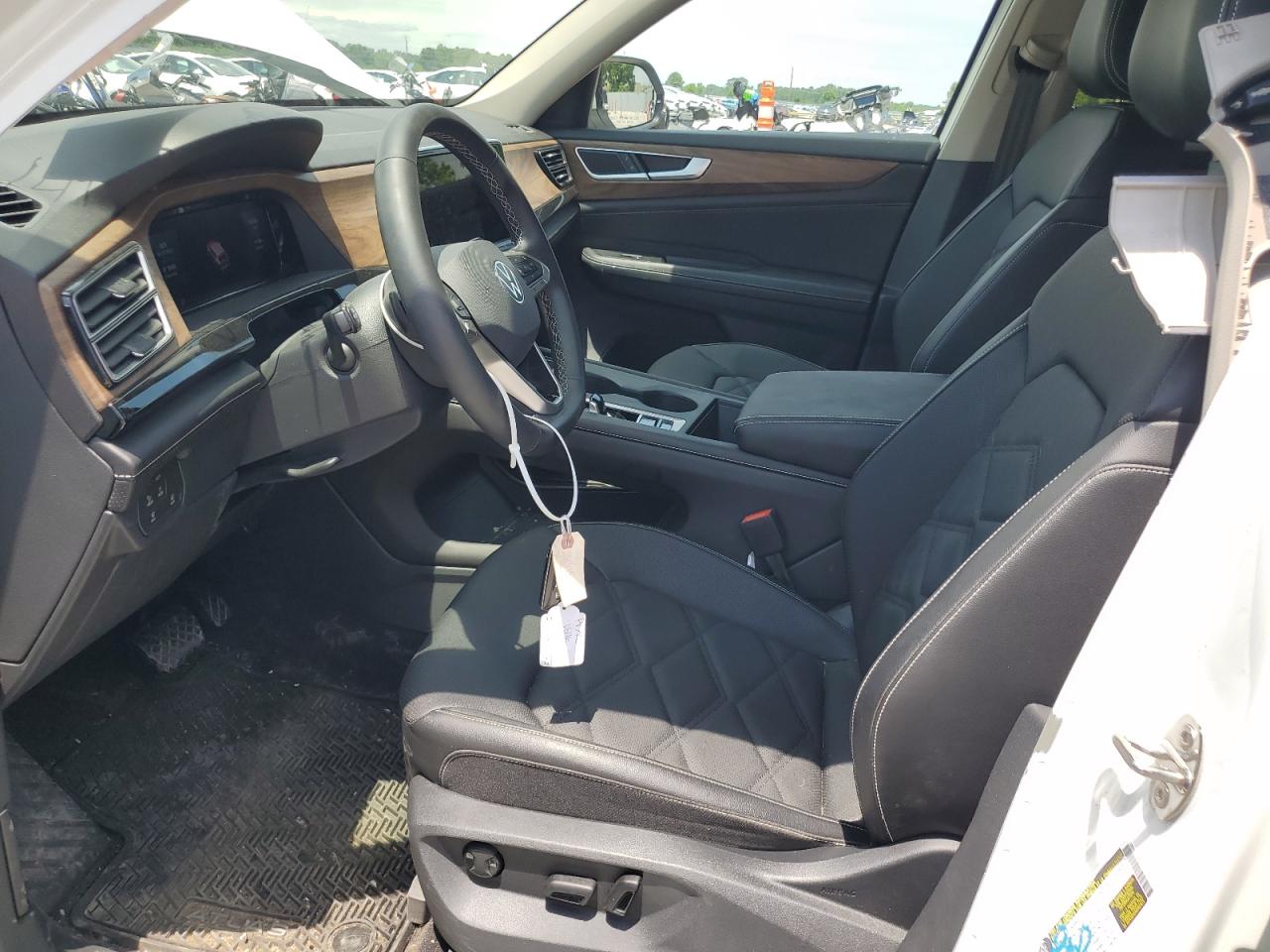 1v2dr2caxrc604477 1V2DR2CAXRC604477 2024 Volkswagen Atlas Se