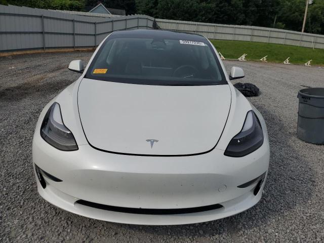  TESLA MODEL 3 2023 Белый