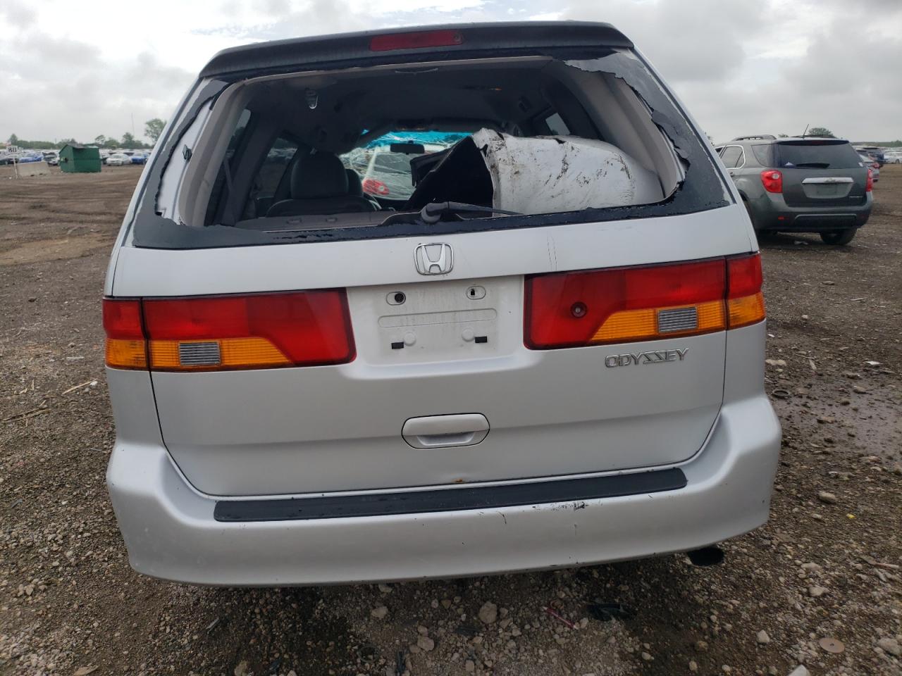 2002 Honda Odyssey Exl VIN: 5FNRL18762B025950 Lot: 62320625