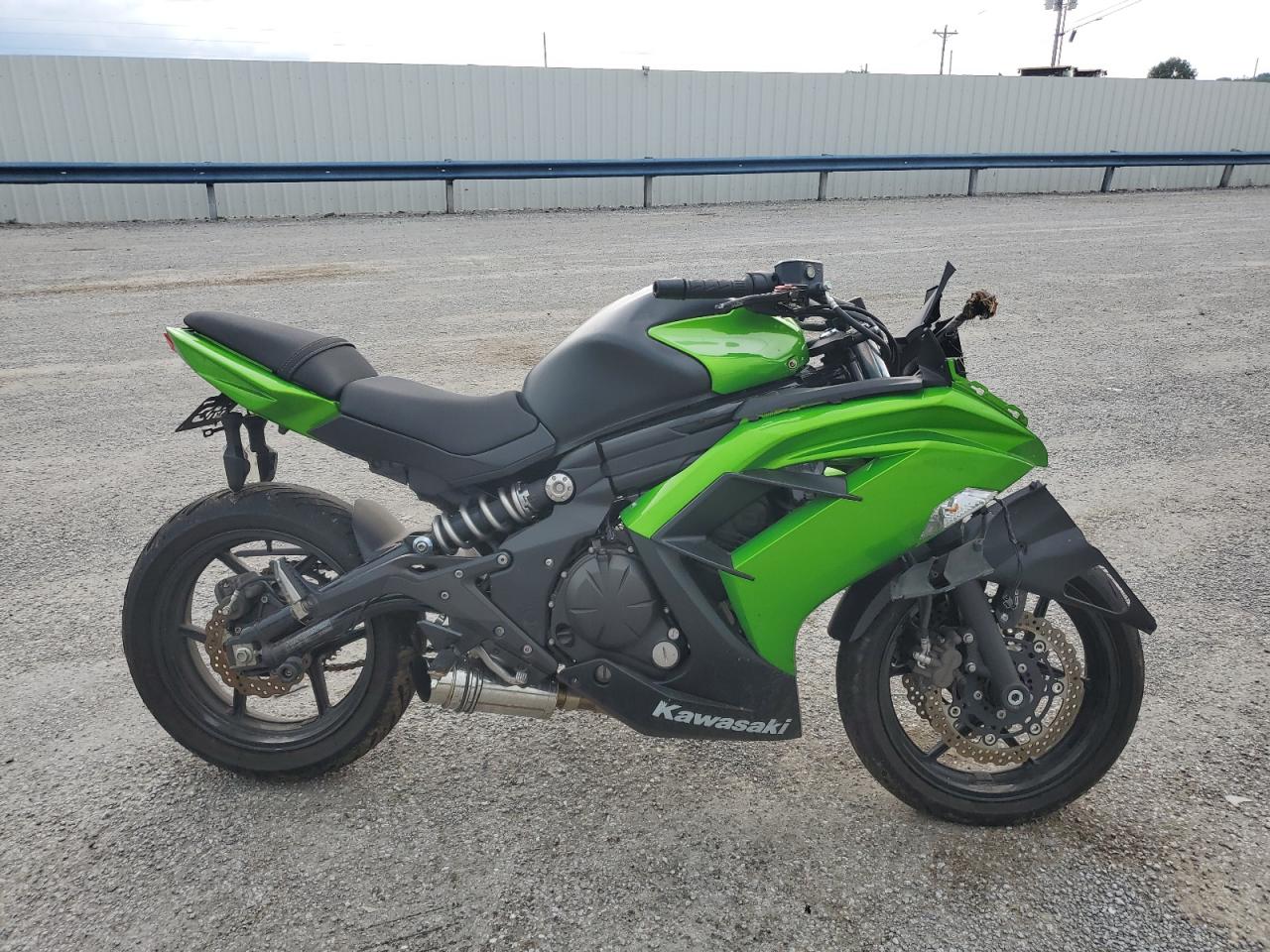 2014 Kawasaki Ex650 F للبيع في Lebanon، TN - Front End
