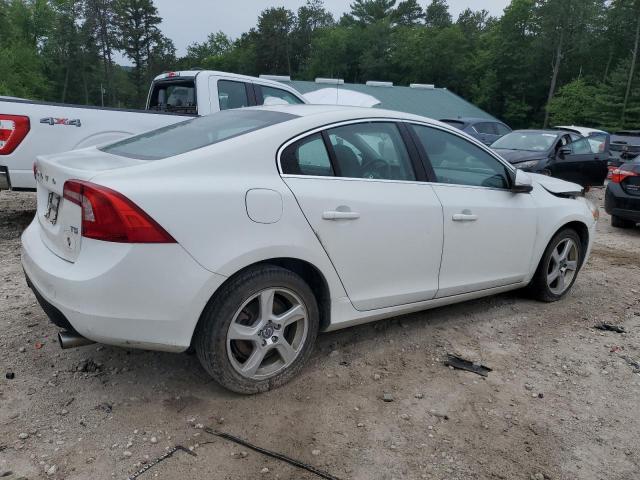  VOLVO S60 2013 White