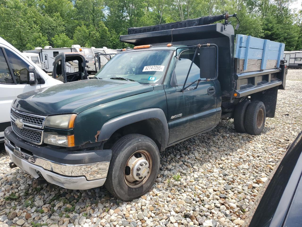 2005 Chevrolet Silverado K3500 VIN: 1GBJK34GX5E100466 Lot: 62747255
