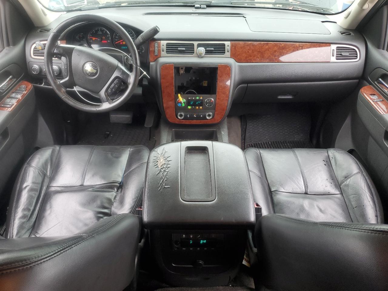 2010 Chevrolet Tahoe K1500 Lt VIN: 1GNUKBE07AR215721 Lot: 60985255