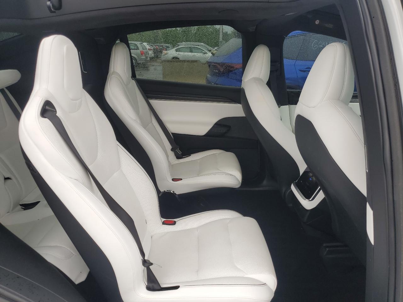 TESLA MODEL X 2022 VIN 7SAXCBE60NF360086 zdjęcie 11