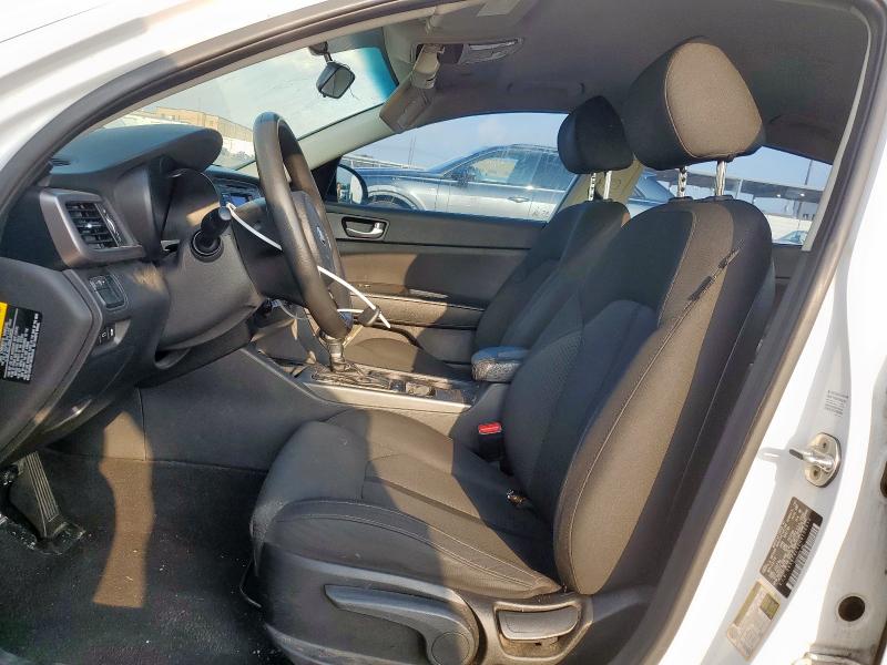 Sedans KIA OPTIMA 2017 Biały