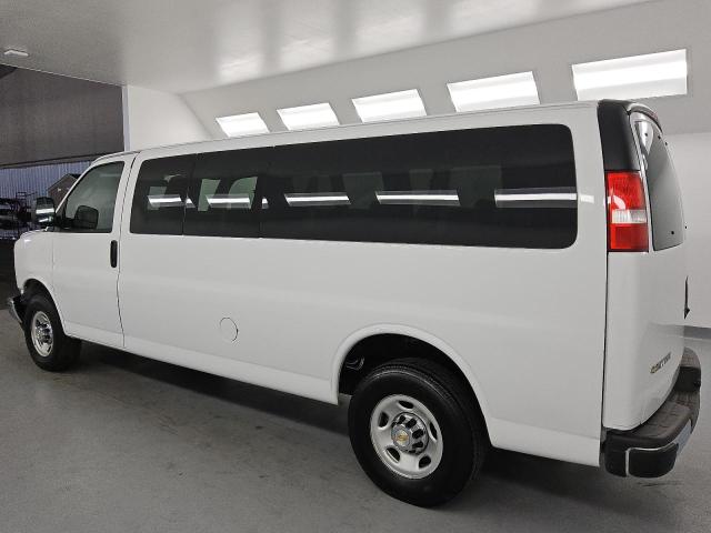  CHEVROLET EXPRESS 2024 Biały
