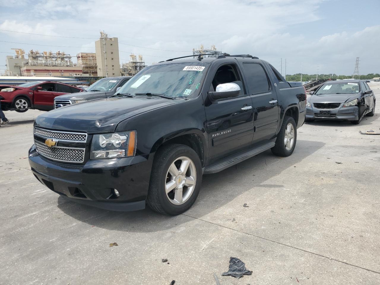 2013 Chevrolet Avalanche Ls
