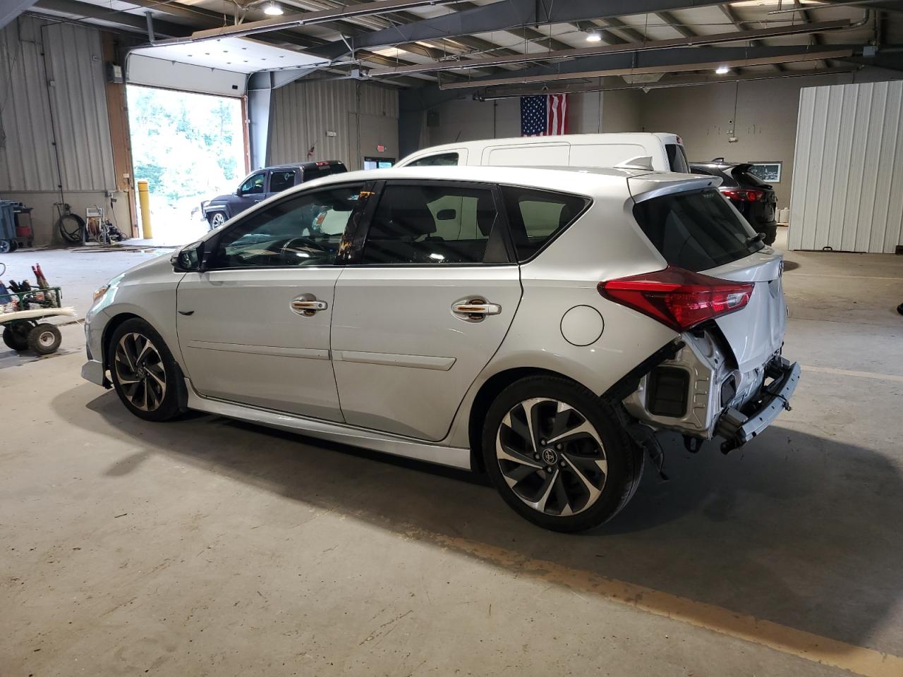 2018 Toyota Corolla Im VIN: JTNKARJE3JJ557609 Lot: 62709405